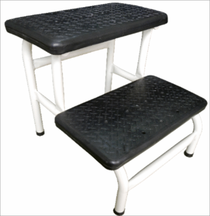 ESCALERILLA DE DOS PASOS PINTADA